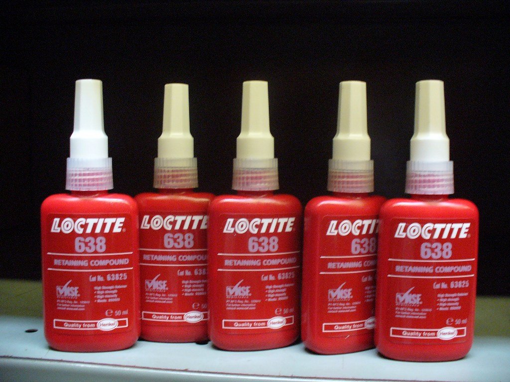 Adesivo Forte LOCTITE 638 - Per Parti Cilindriche, Resistente A Vibrazioni E Alte Temperature