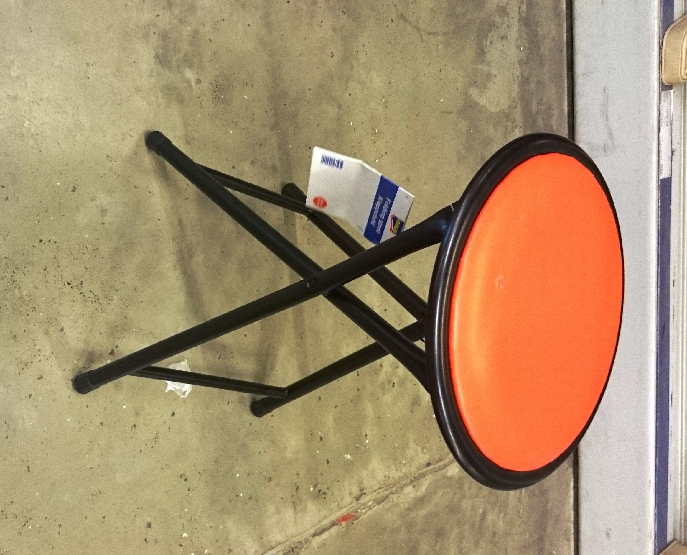 Foldable stools
