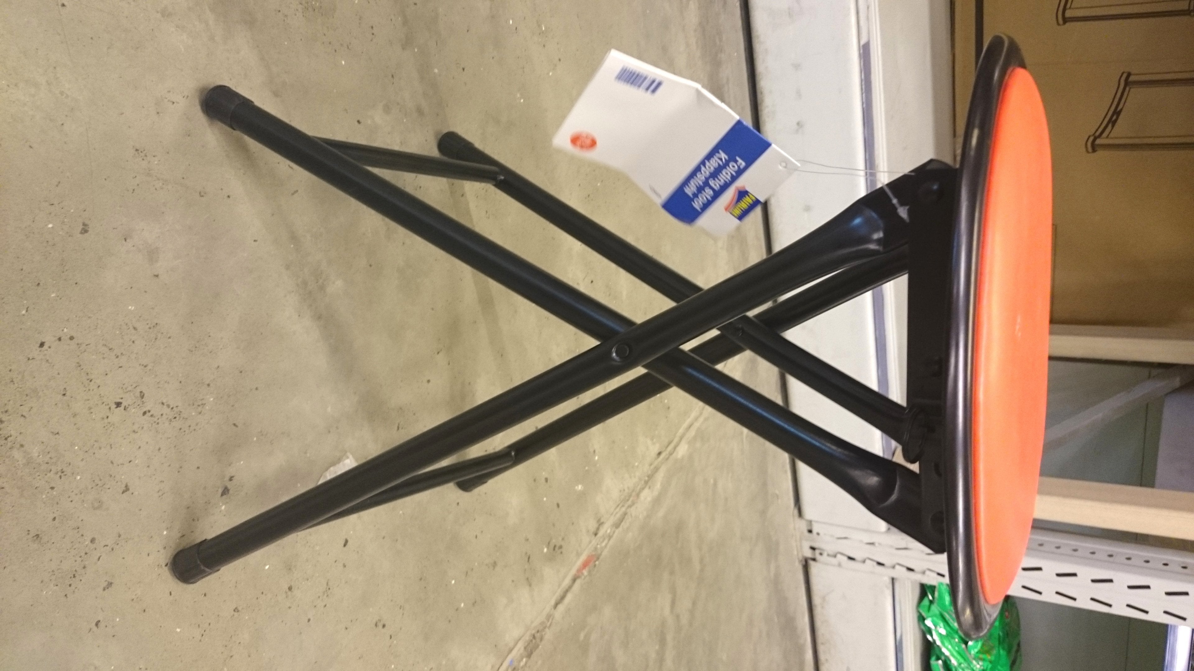 Foldable stools