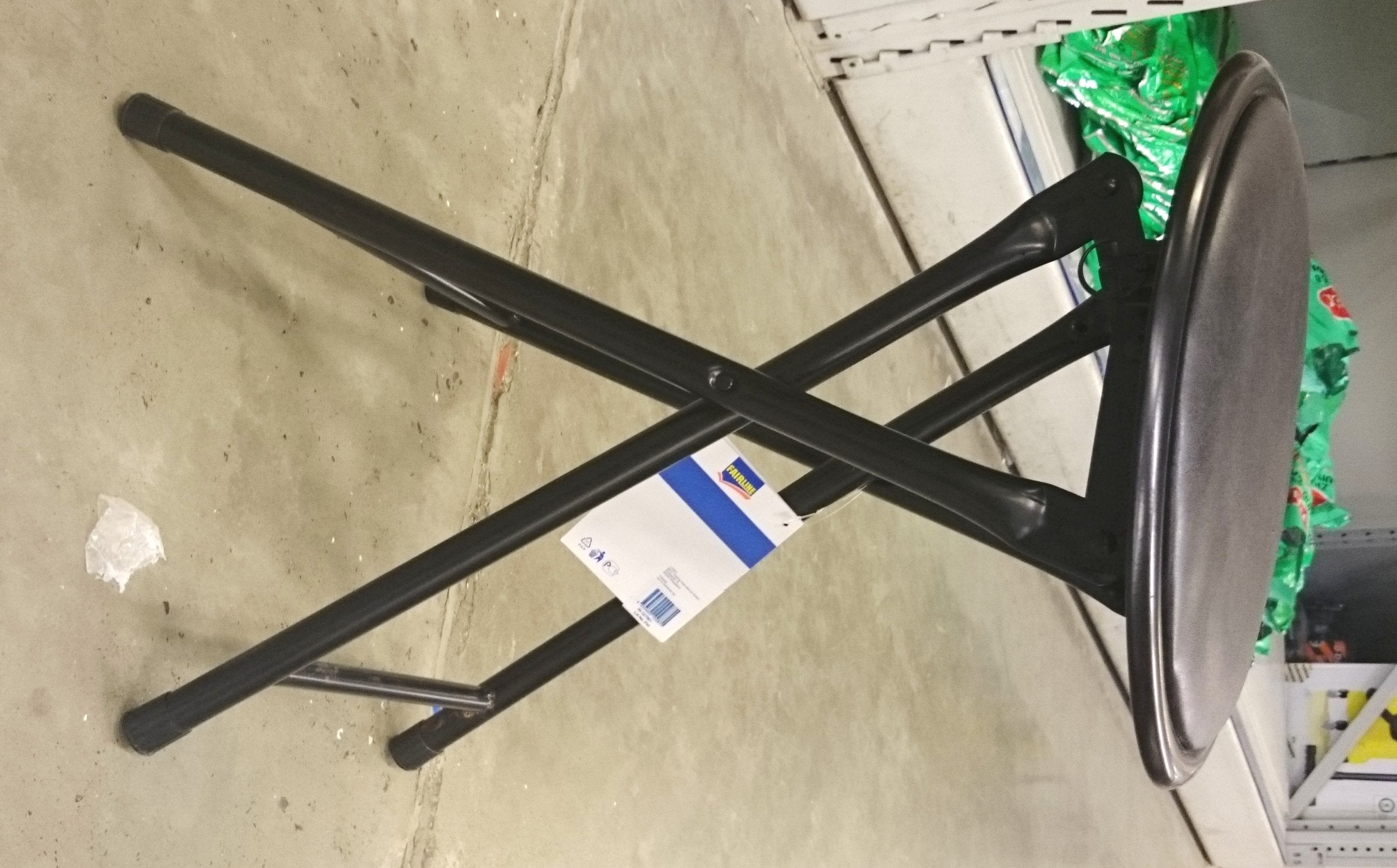 Foldable stools